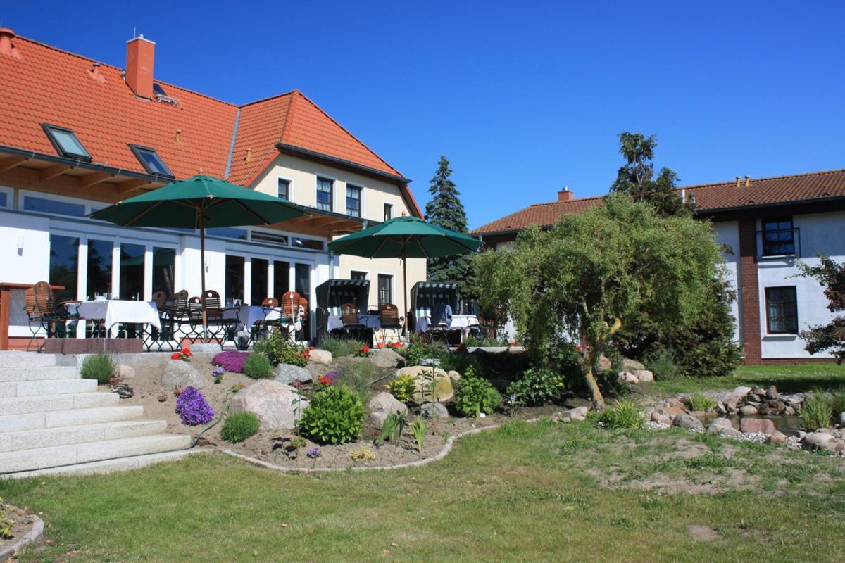Hotel Ostseeland Rostock Exteriör bild