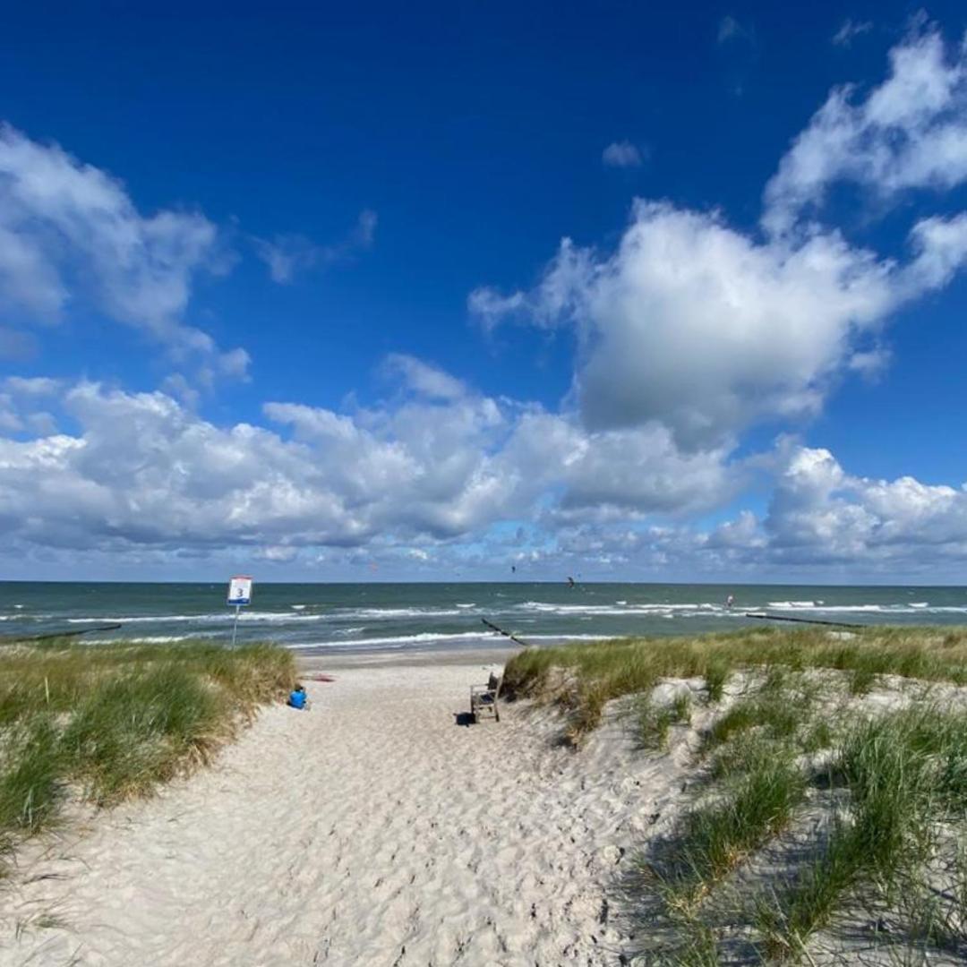 Hotel Ostseeland Rostock Exteriör bild