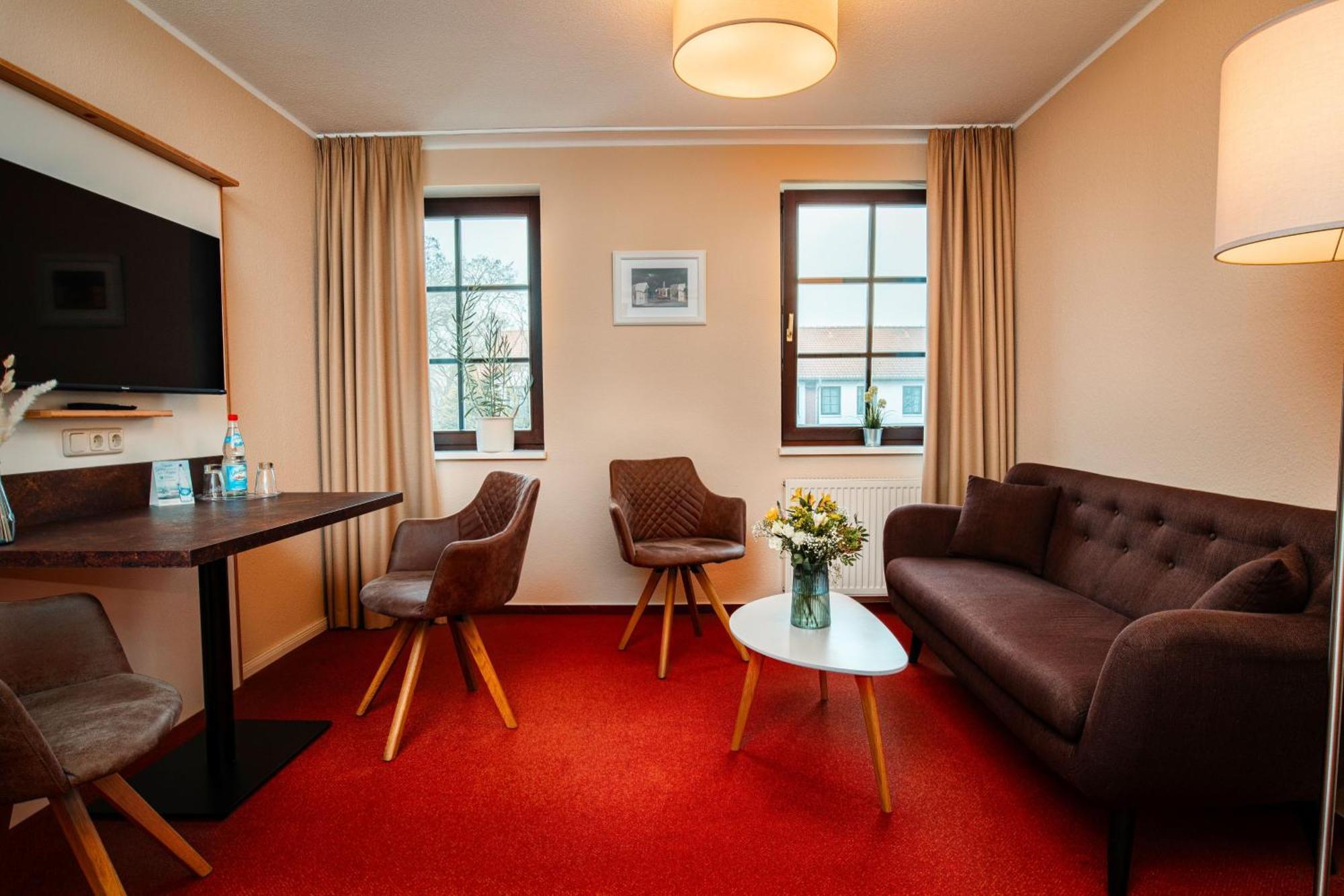 Hotel Ostseeland Rostock Exteriör bild